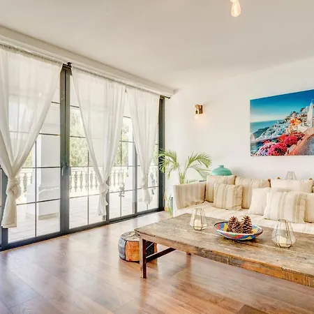 Elviria Villa *